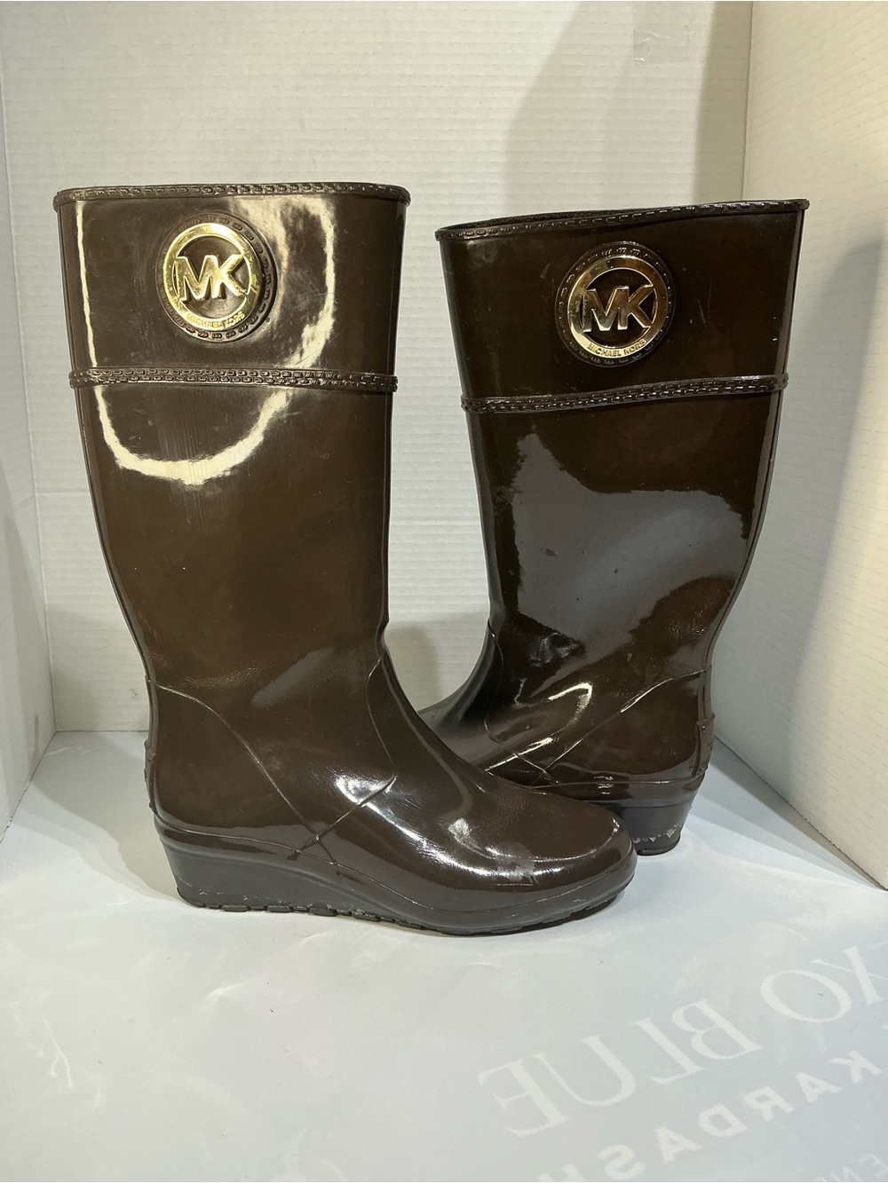7W Michael Kors chocolate Rain Boots Chic Boho Y2K wedge contemporary western